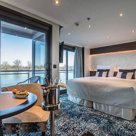 Viva Riverside 4 Koeln Exterior foto